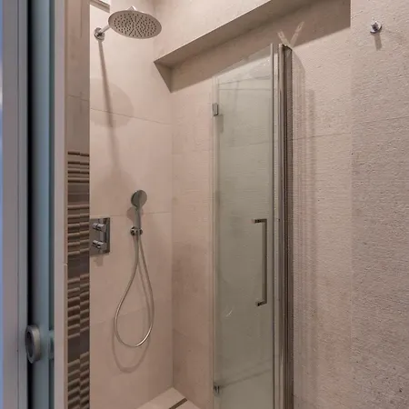 Apartment Villa Come